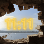 O Portal 11:11 é percebido como um momento de sincronicidade e despertar espiritual.