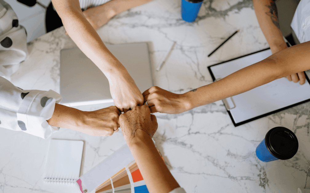 Aliança entre empresa e colaborador para o sucesso da saúde mental no trabalho.